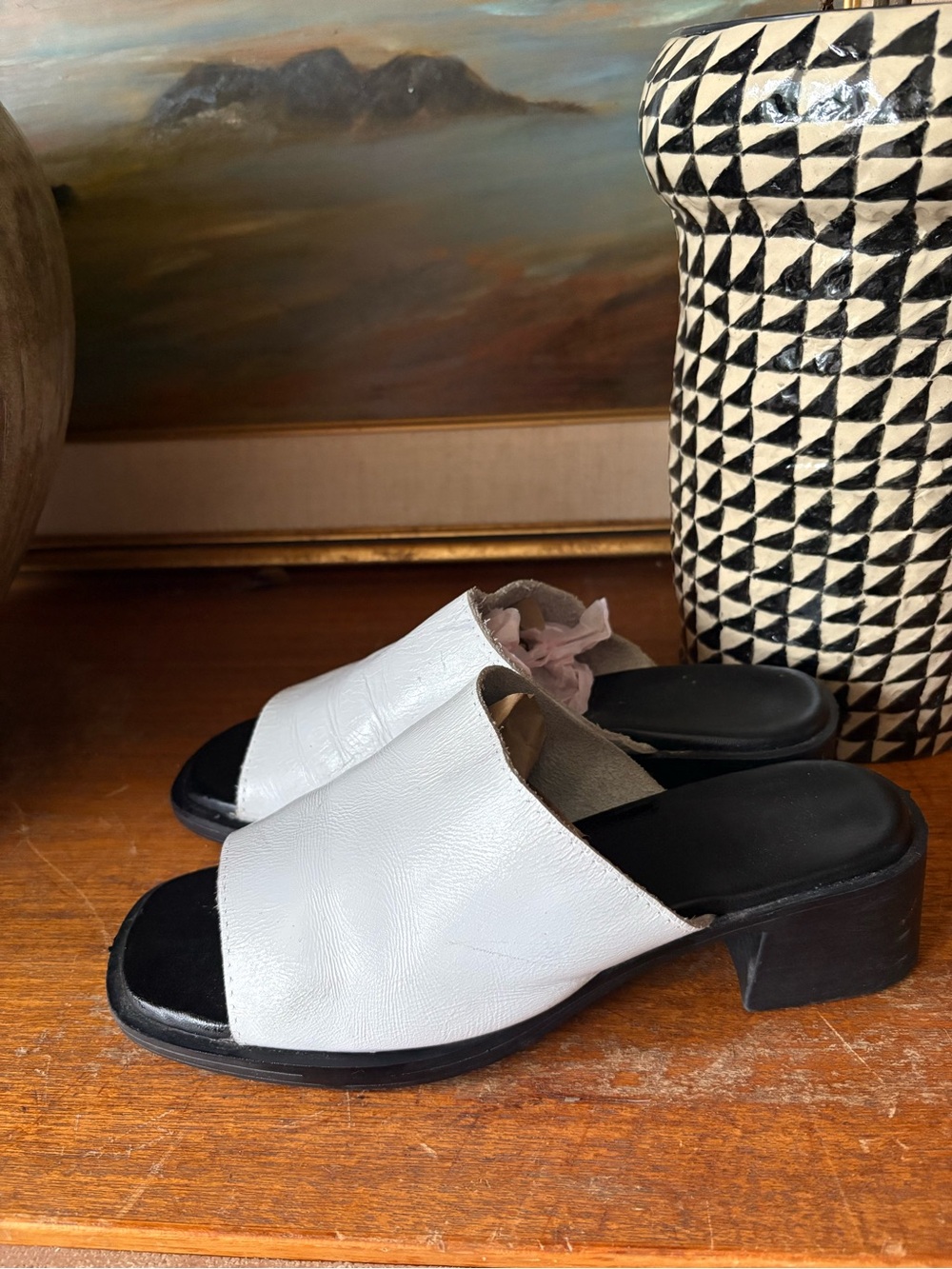 Vintage Minimalist White Leather Block Heel Sandal 37